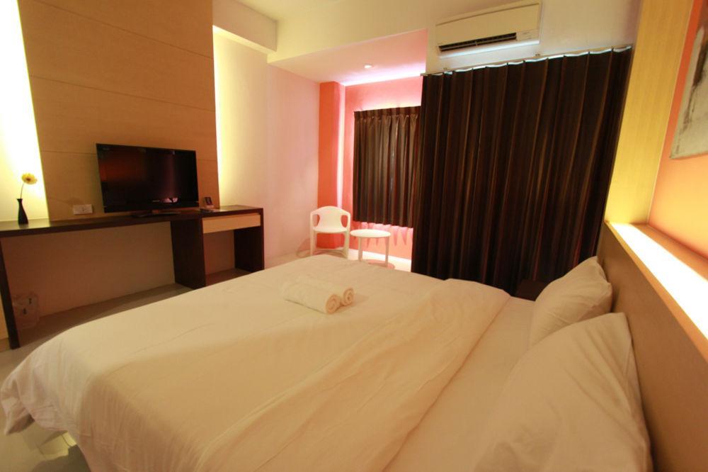 Trendy Hotel Nakhon Pathom Exterior foto